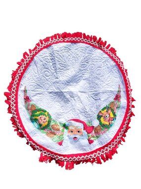 Vintage Felted Tree Skirt Santa Christmas Pattern Red Crochet Trim Festive Decor